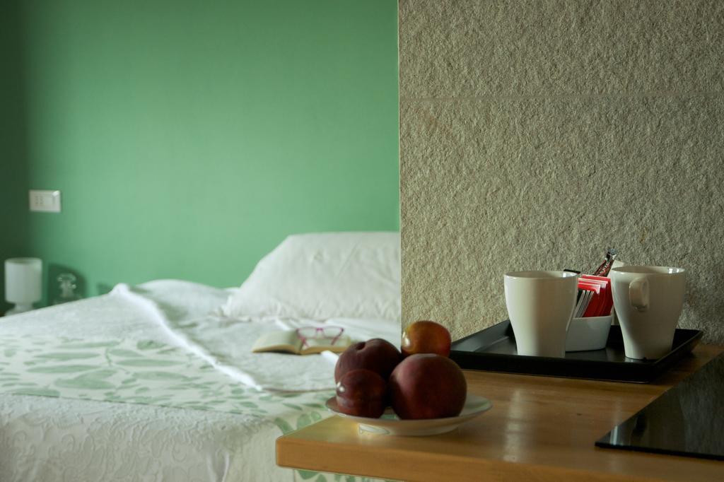 Cascina Delle Mele Bed & Breakfast Vittuone Ngoại thất bức ảnh